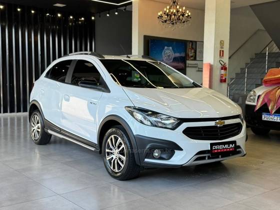 CHEVROLET ONIX 1.4 MPFI ACTIV 8V FLEX 4P AUTOMÁTICO
